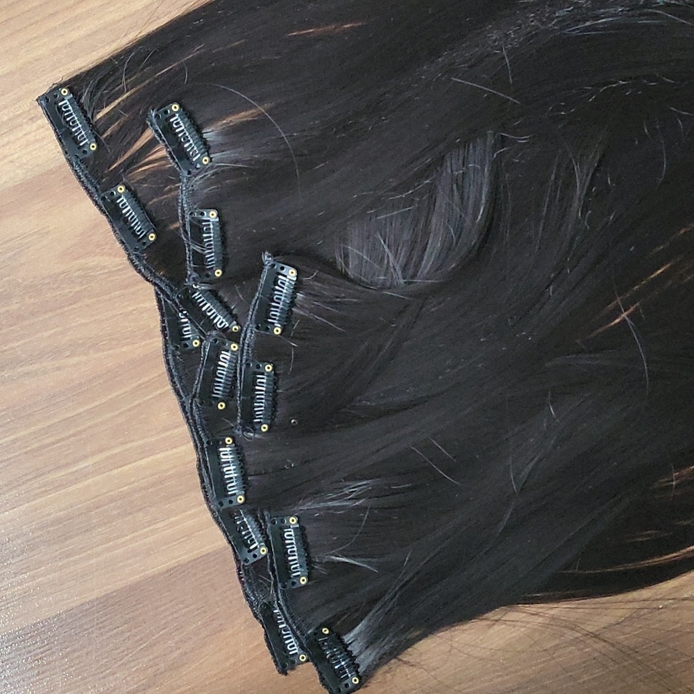 6 pieces / 22 inches hair extensions
